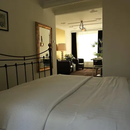 Frederik Park House 호텔 3*