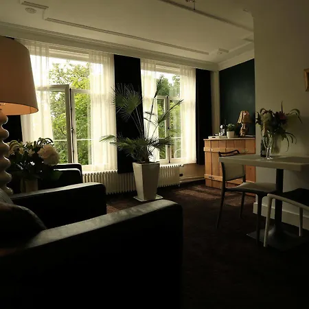 Ξενοδοχείο Frederik Park House 3*