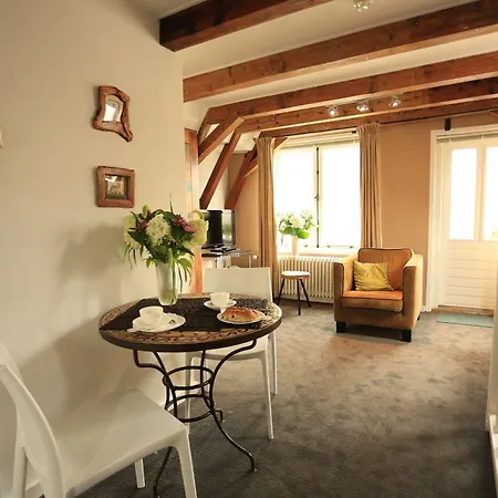 מלון Frederik Park House 3*