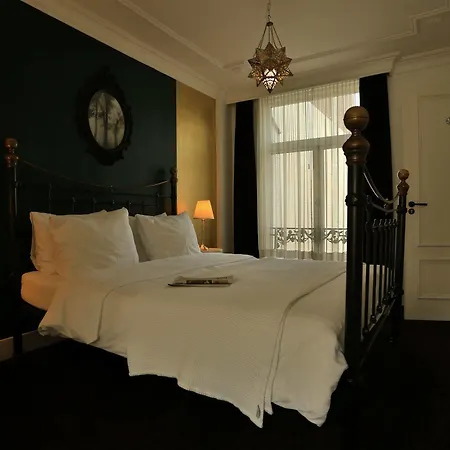 מלון Frederik Park House 3*